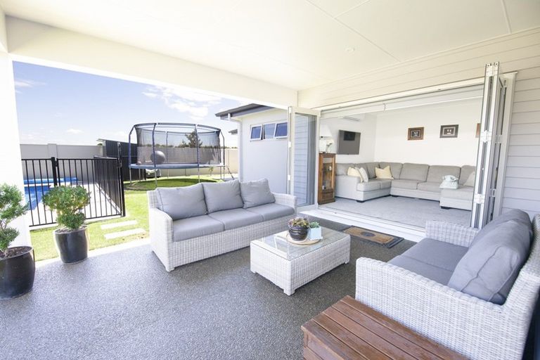Photo of property in 34 Pelorus Avenue, Poraiti, Napier, 4112