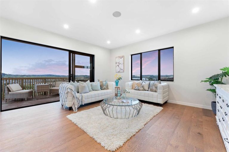 Photo of property in 8 Silverhill Lane, Silverdale, 0932