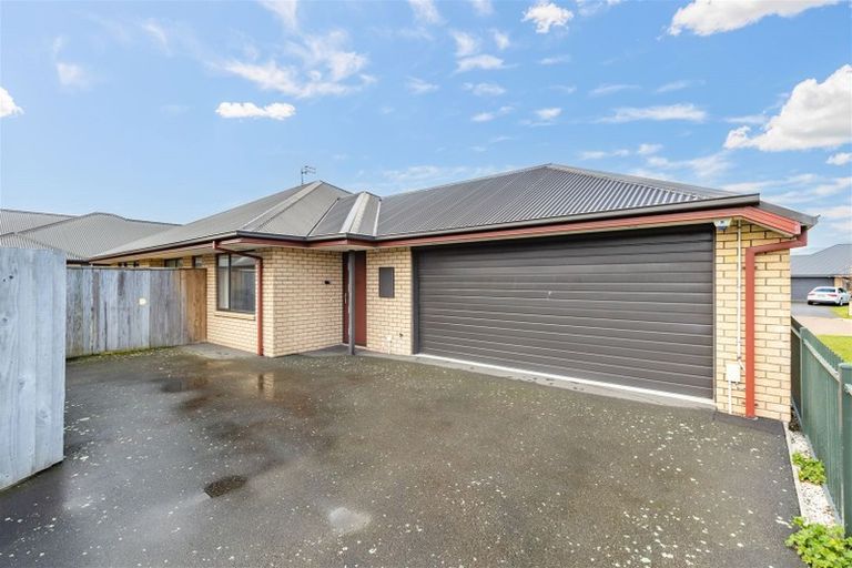 Photo of property in 12 Somerville Crescent, Aidanfield, Christchurch, 8025