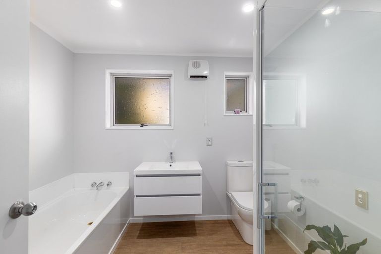 Photo of property in 2 Panckhurst Drive, Woodend, 7610