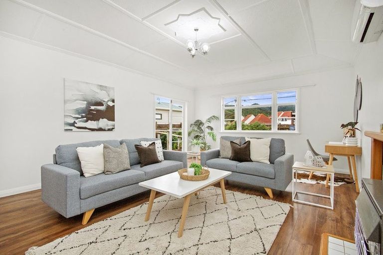 Photo of property in 965 High Street, Avalon, Lower Hutt, 5011