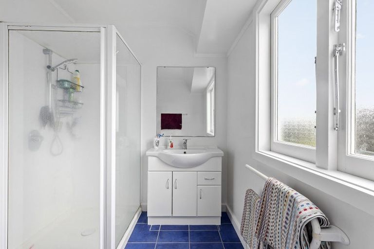 Photo of property in 34 Rua Street, Lyall Bay, Wellington, 6022