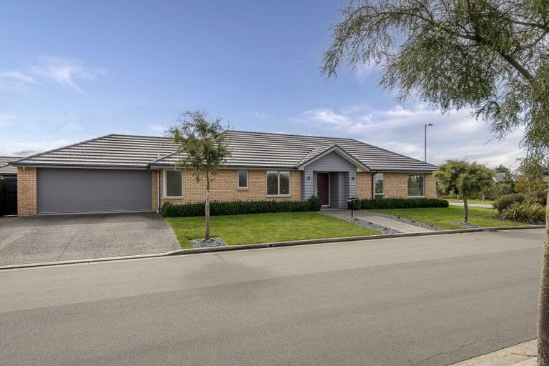 Photo of property in 2 Te Aika Street, Marshland, Christchurch, 8083