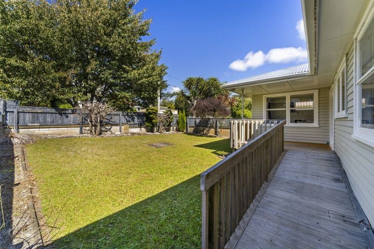 Photo of property in 13 Aorangi Road, Paraparaumu, 5032