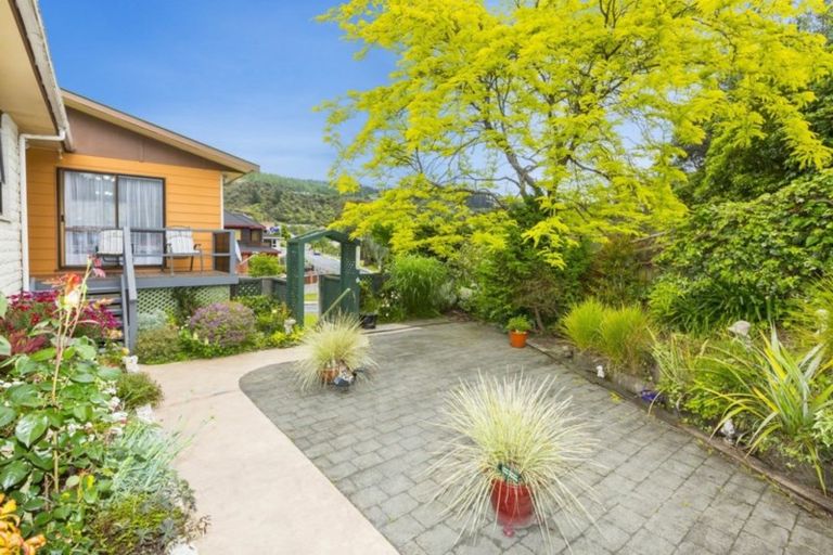 Photo of property in 59 Field Street, Silverstream, Upper Hutt, 5019