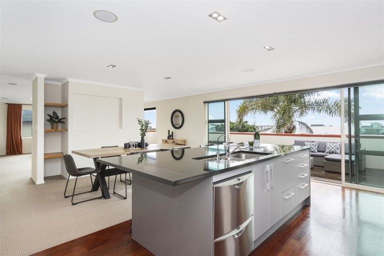 Photo of property in 18 Pompano Key, Papamoa Beach, Papamoa, 3118