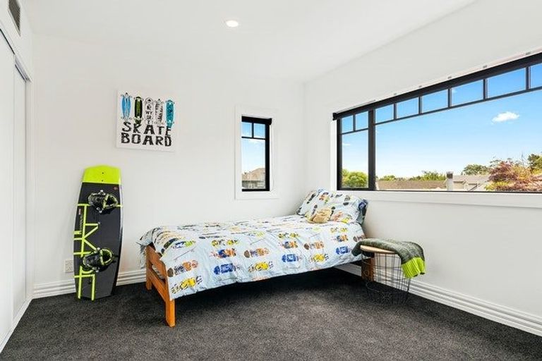 Photo of property in 36 Kahu Road, Fendalton, Christchurch, 8041