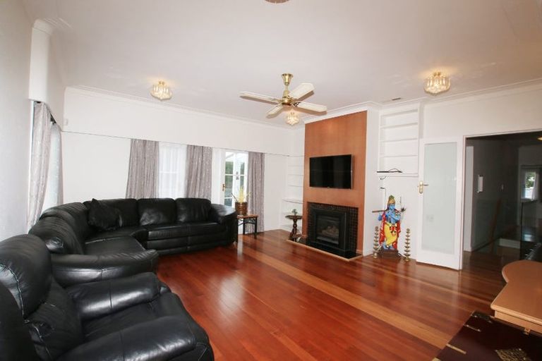 Photo of property in 110 Aberdeen Road, Campbells Bay, Auckland, 0620