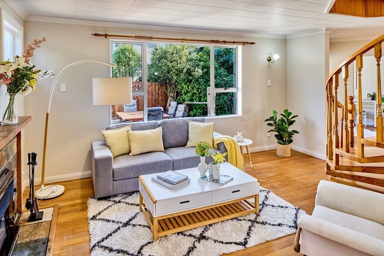 Photo of property in 10 Kotipu Place, Pukerua Bay, 5026