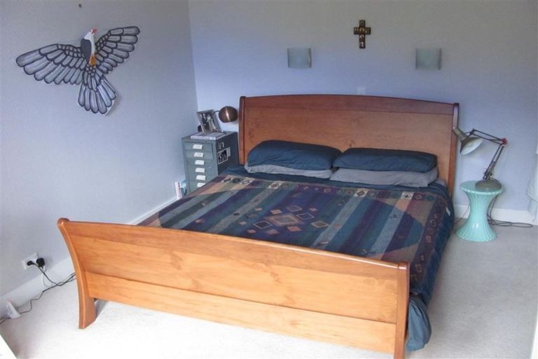 Photo of property in 2 Melrose Crescent, Melrose, Wellington, 6023