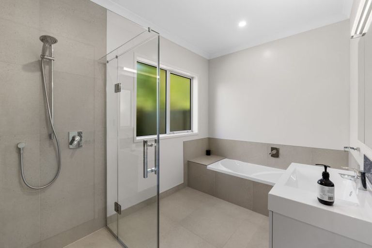 Photo of property in 26c Mcentee Road, Waitakere, Auckland, 0816