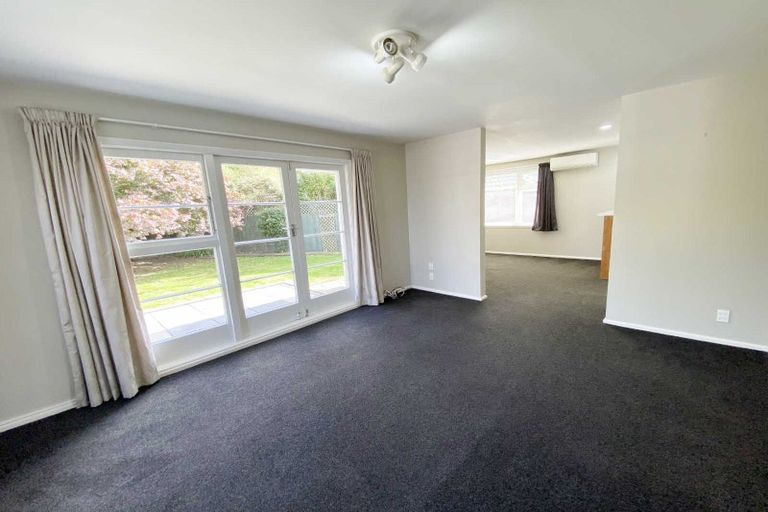 Photo of property in 15 Bourne Crescent, Papanui, Christchurch, 8053