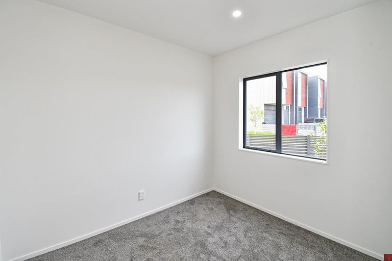 Photo of property in 39 Tapuwae Way, Mangere Bridge, Auckland, 2022
