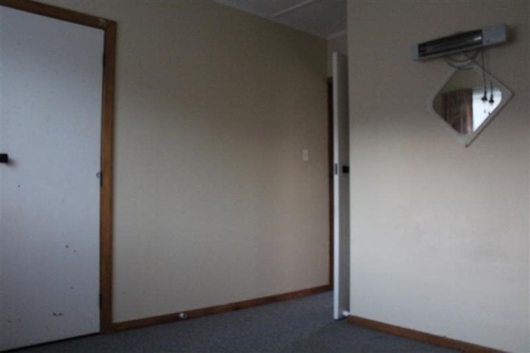 Photo of property in 11 Wainhouse Street, Stokes Valley, Lower Hutt, 5019