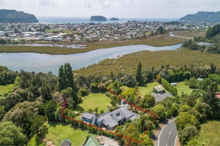 Photo of property in 16 Gregory Lane, Whangamata, 3691