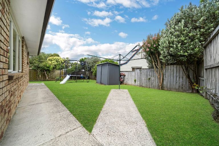 Photo of property in 12 Avonglen Court, Wattle Downs, Auckland, 2103