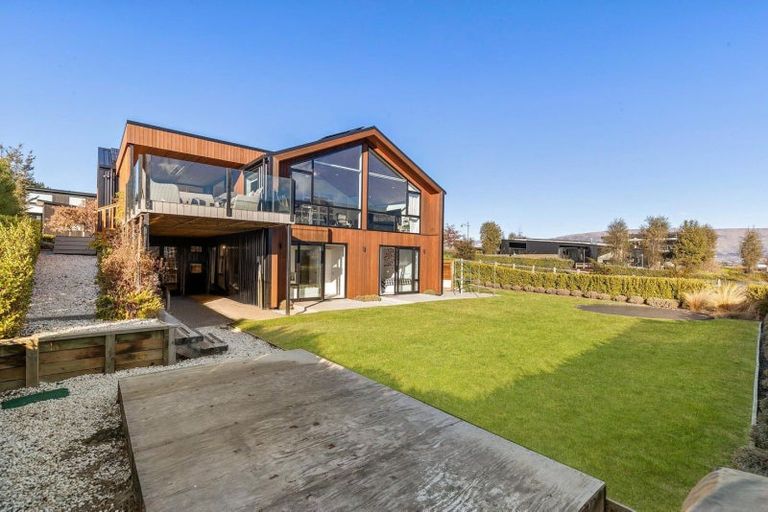 Photo of property in 23 Westview Road, Wanaka, 9305