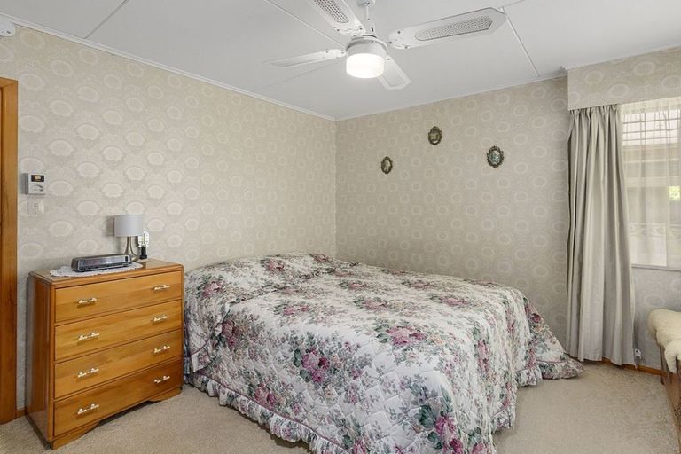 Photo of property in 1 Ratanui Road, Paraparaumu, 5032