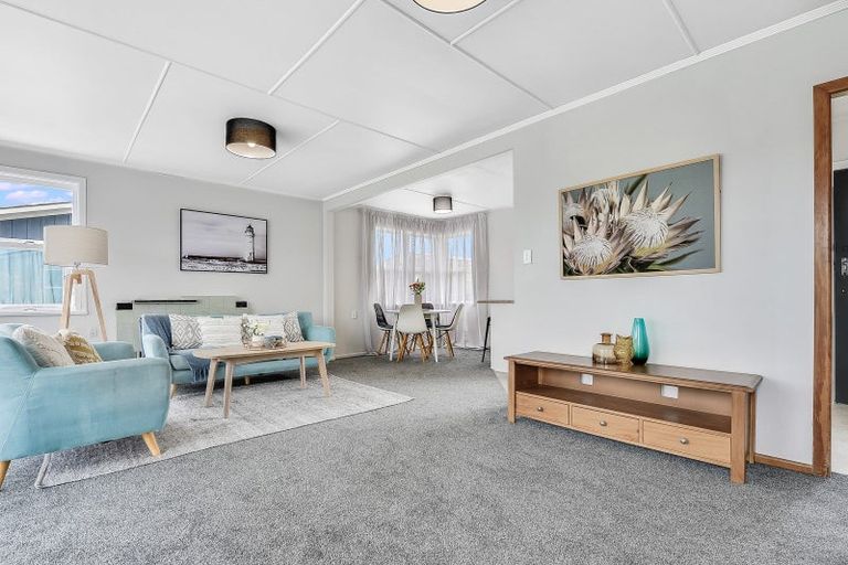 Photo of property in 5 Cricket Place, Melville, Hamilton, 3206