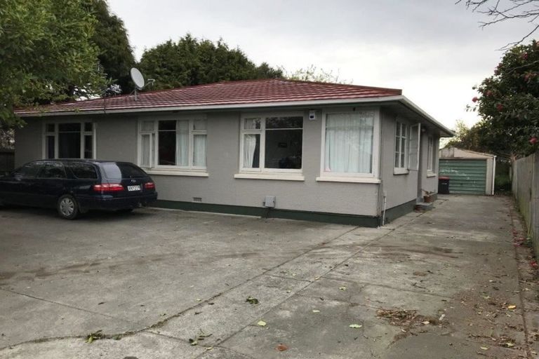Photo of property in 34 Curletts Road, Sockburn, Christchurch, 8042