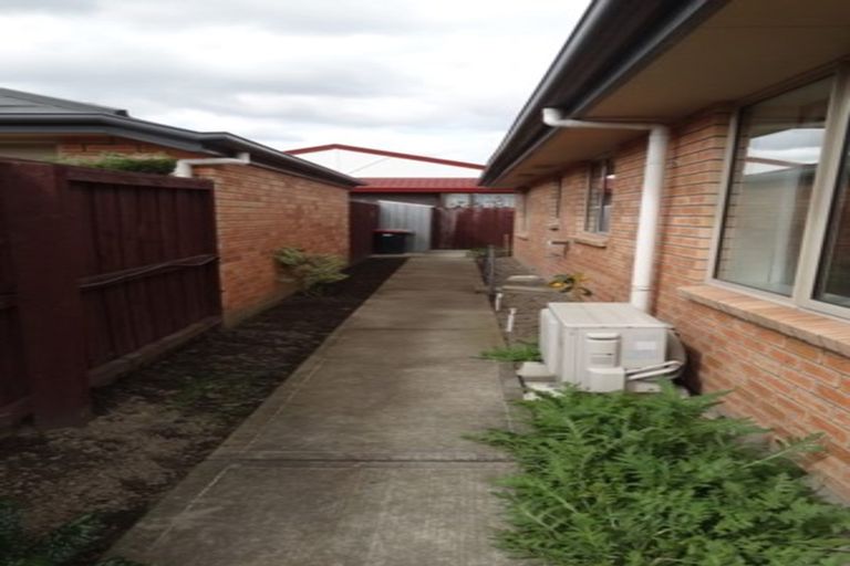 Photo of property in 2/1 Blairdon Place, Bishopdale, Christchurch, 8053