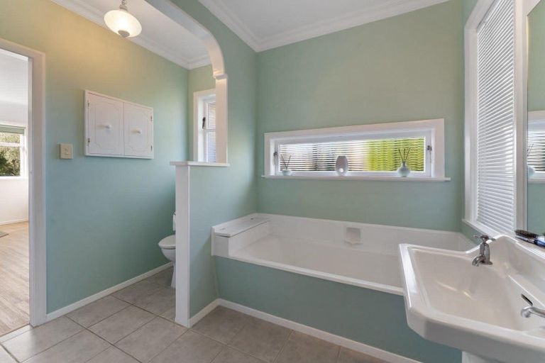 Photo of property in 78 Rahui Road, Otaki, 5512