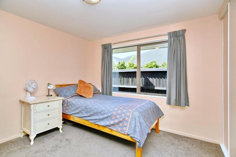 Photo of property in 16 Beech Drive, Rangiora, 7400