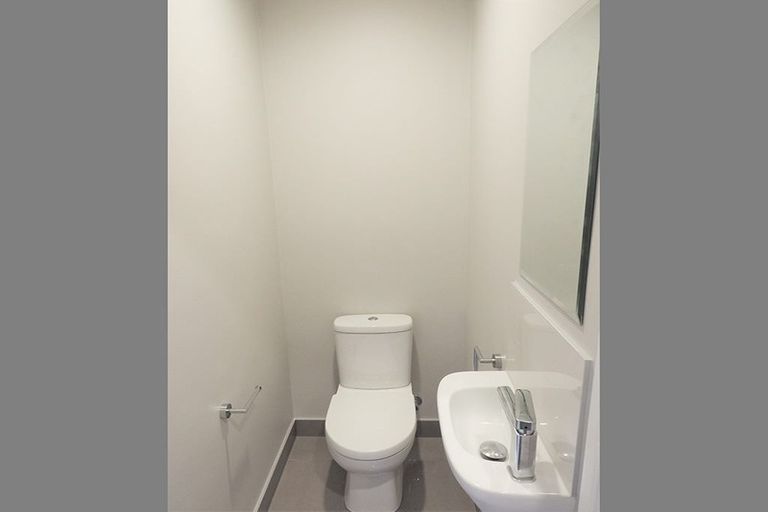 Photo of property in 56 Nile Road, Milford, Auckland, 0620