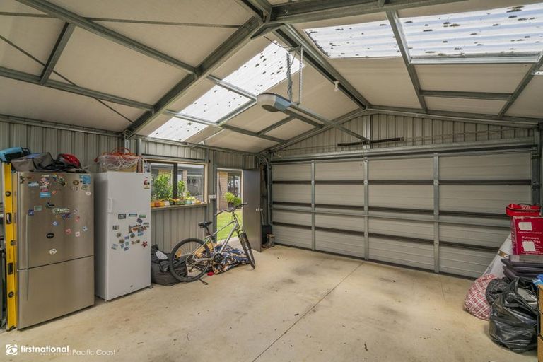 Photo of property in 22 Captain Wood Avenue, Whitianga, 3510