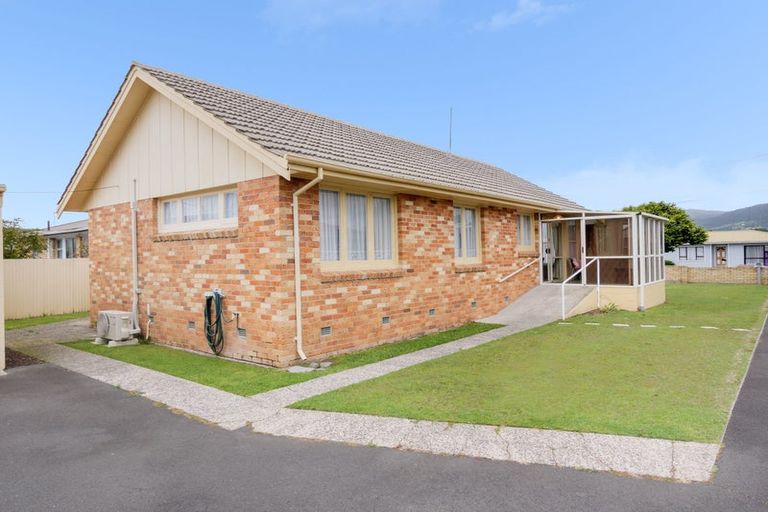 Photo of property in 8a Carisbrooke Street, Katikati, 3129