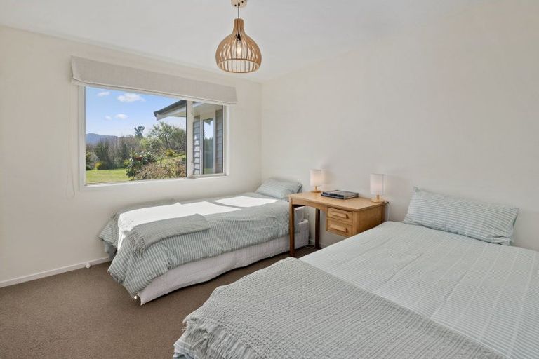 Photo of property in 33 Bodes Lane, Kinloch, Taupo, 3377