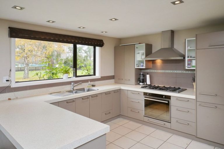 Photo of property in 617 Johns Road, Harewood, Christchurch, 8051