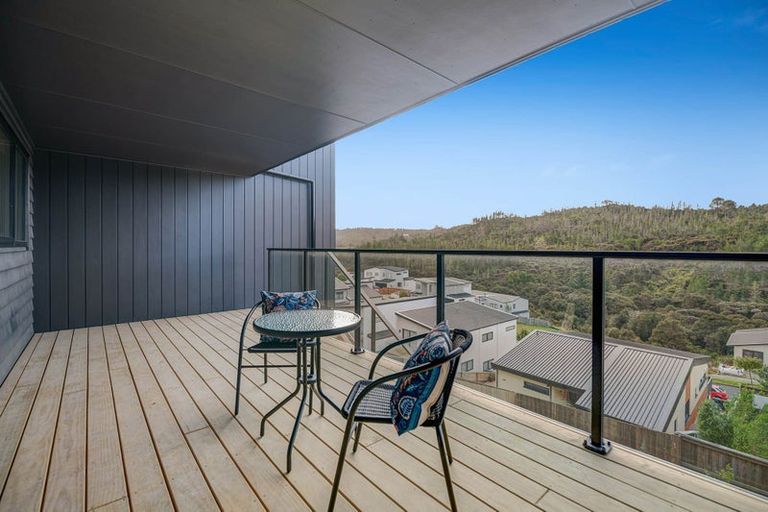 Photo of property in 4/3 Kawau Close, Orewa, 0931