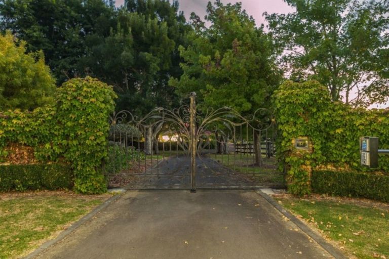 Photo of property in 72 Potts Road, Whitford, Howick, 2571