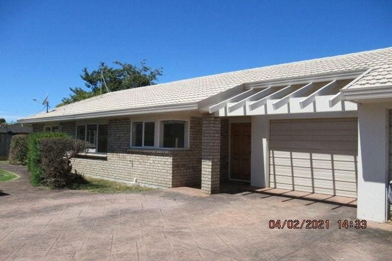 Photo of property in 10g Rathgar Road, Henderson, Auckland, 0610