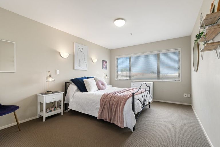 Photo of property in 2/1086 Papamoa Beach Road, Papamoa Beach, Papamoa, 3118