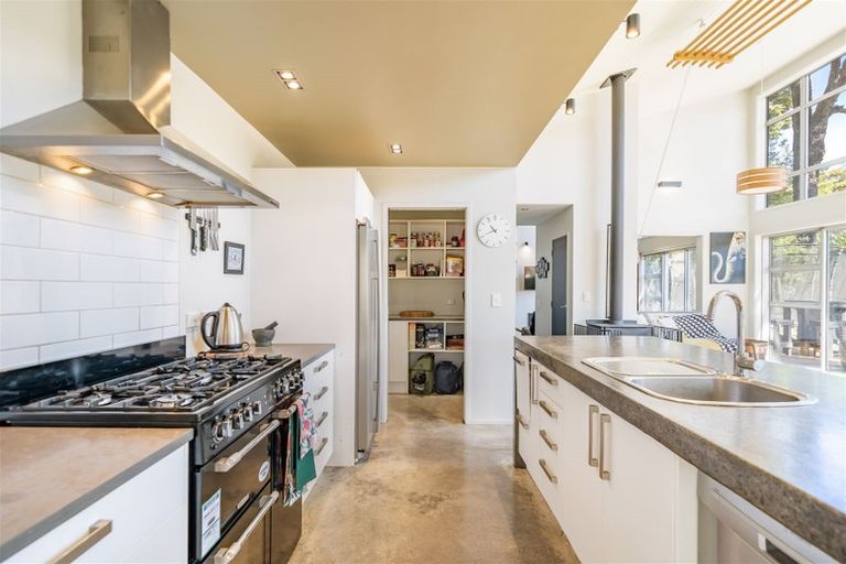 Photo of property in 27 Carlow Grove, Birchville, Upper Hutt, 5018