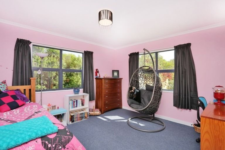 Photo of property in 34 Raeburn Avenue, Otatara, Invercargill, 9879