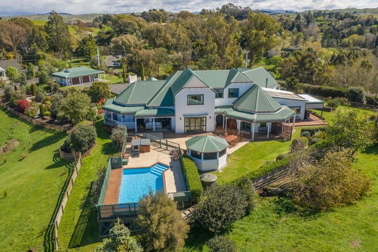 Photo of property in 238 Poraiti Road, Poraiti, Napier, 4182