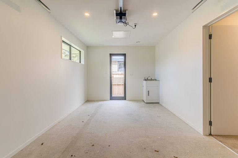 Photo of property in 100 Hagart-alexander Drive, Mosgiel, 9024