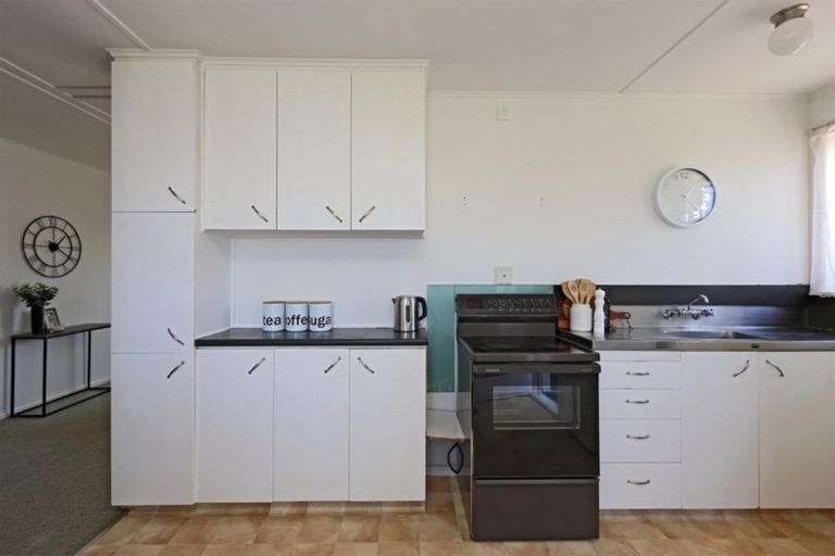 Photo of property in 404 Kea Place, Camberley, Hastings, 4120