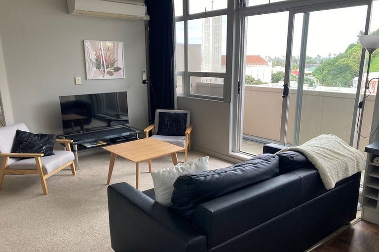 Photo of property in Mclean Towers, 3gg Shakespeare Road, Napier South, Napier, 4110