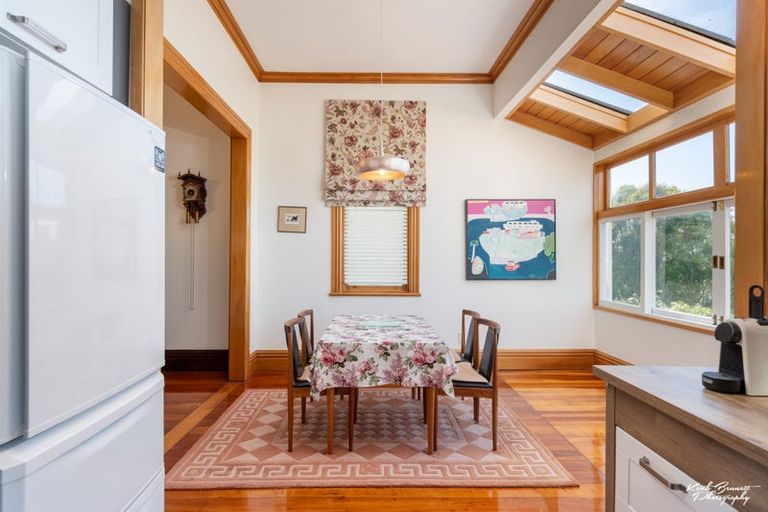 Photo of property in 37 Grant Road, Thorndon, Wellington, 6011