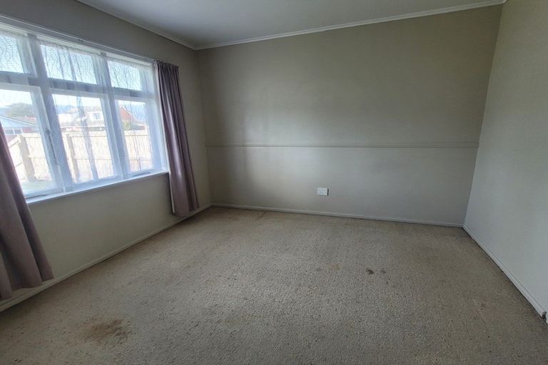 Photo of property in 136 Russell Street, Westport, 7825