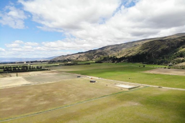 Photo of property in 100 Gladsmuir Road, Queensberry, Cromwell, 9383