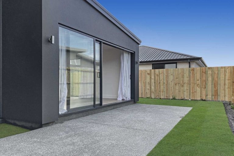 Photo of property in 46 Blakes Road, Belfast, Christchurch, 8051