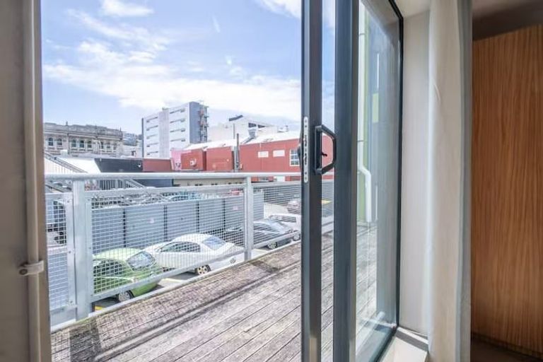 Photo of property in Dual Apartments, 108/142 Vivian Street, Te Aro, Wellington, 6011