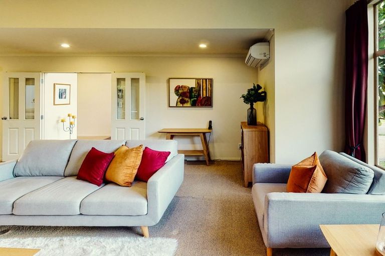 Photo of property in 17 Pendennis Point, Camborne, Porirua, 5026