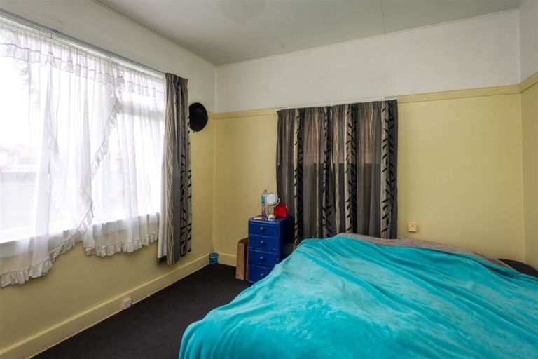 Photo of property in 3 Broadbent Street, Riccarton, Christchurch, 8041