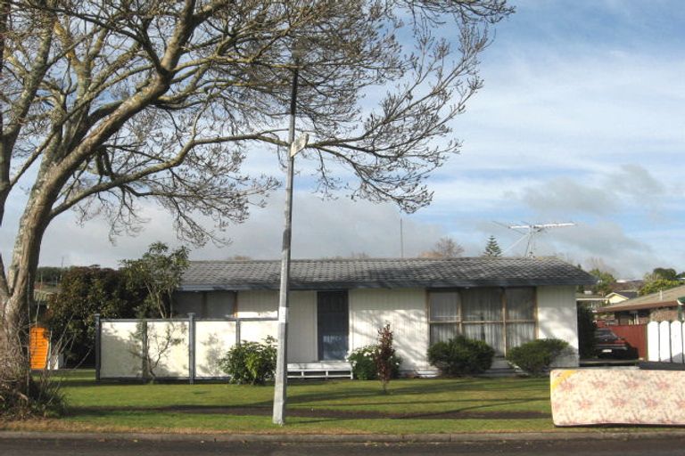 Photo of property in 1/48 Ray Small Drive, Pahurehure, Papakura, 2113